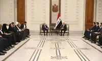 لحظه تاریخی از یک مقام ایرانی در کاخ صدام!