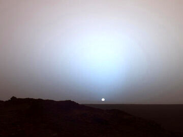 غروب تماشایی خورشید در مریخ چه رنگی است؟‌