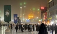 طوفان گرد و خاک به قم رسید
