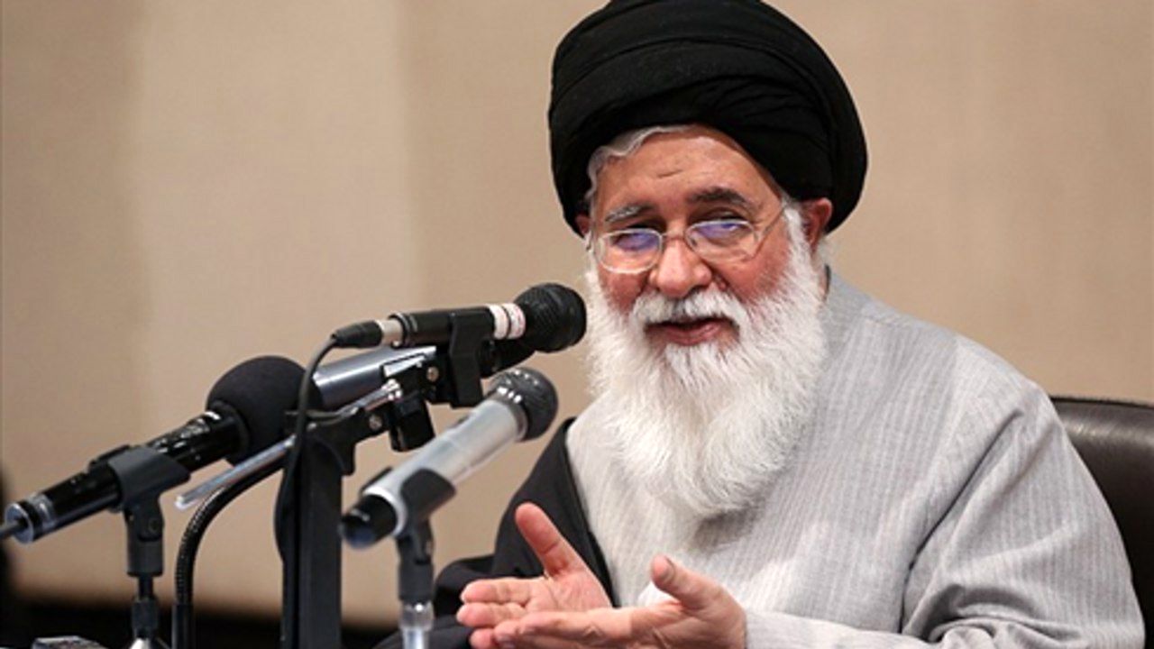 واکنش امام جمعه مشهد به بیانیه اخیر میرحسین
