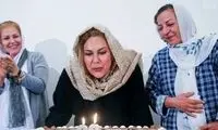 «مهرانه مهین ترابی» در کنار «ایرج قادری» در پشت‌صحنه یک فیلم؛ سال 87