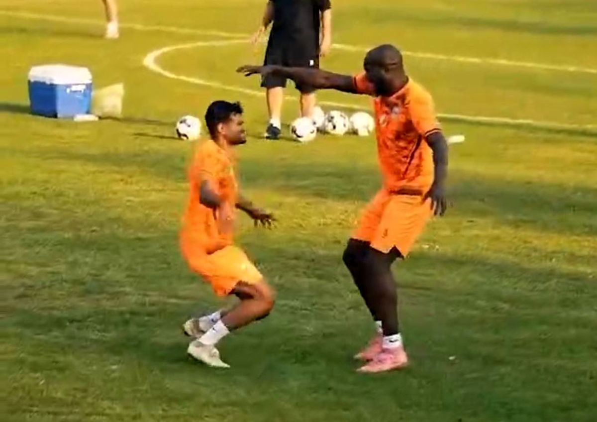 تماشایی‌ترین شادی‌ گل لیگ برتر ایران: مرگ به سبک مورتال کامبت!