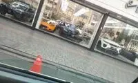 مسافر میلیاردرِ تاکسی اینترنتی، راننده را سورپرایز کرد