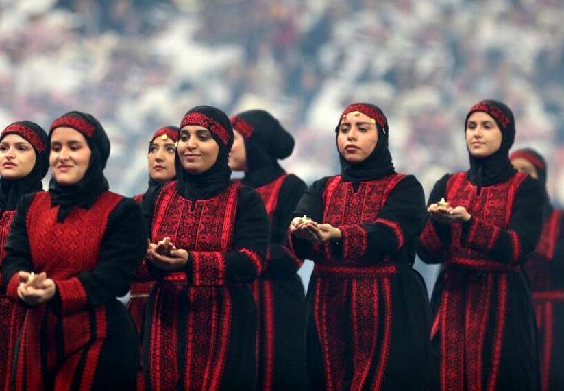 گروه سرود دختران در افتتاحیه جام ملت‌ها سوژه شد! 