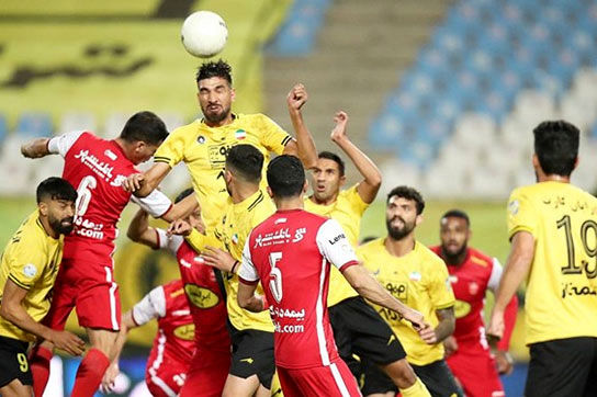 خان‌محمدی: ذهن کادر پرسپولیس درگیر حاشیه‌ها شد