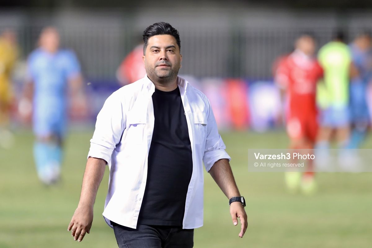 دیدار تراکتور - چادرملو شروع نشده به دعوا و تهدید کشید