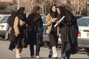تصاویر سه دختر تهرانی از سال 81 جلب توجه کرد