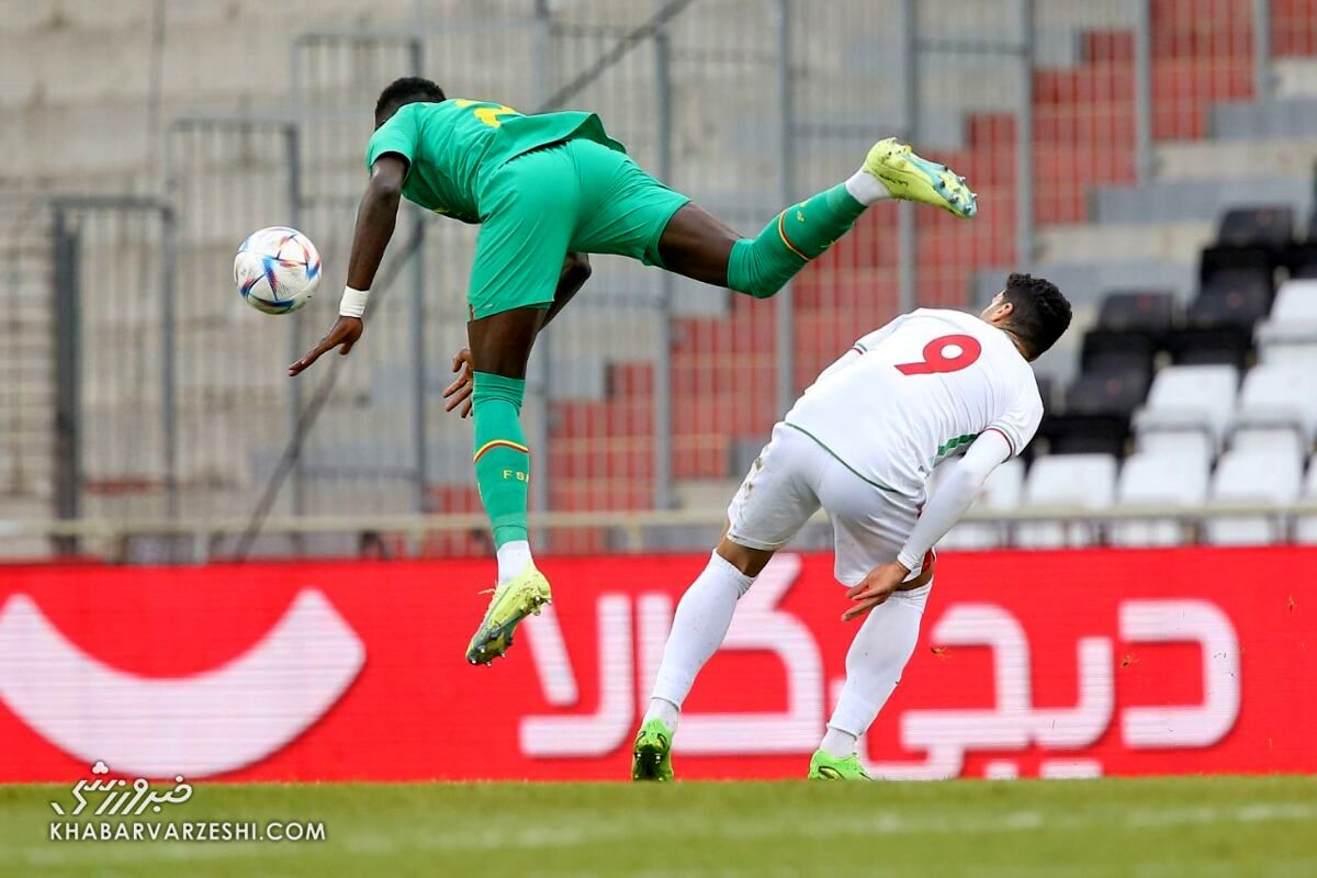 پیراهن سادیو مانه به مهدی طارمی رسید؟!