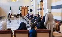 قاب متفاوت از جولانی و همسرش در یک مراسم