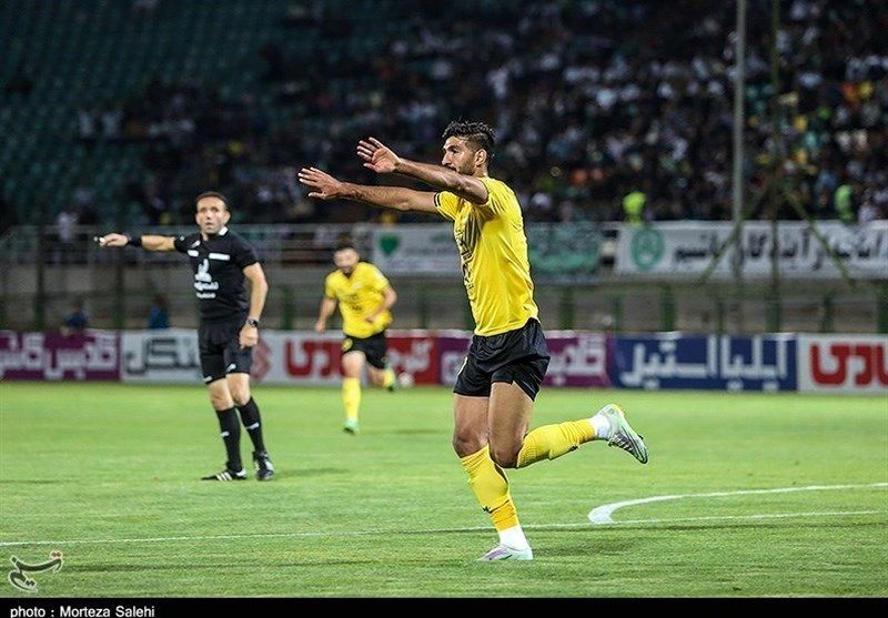 صعود سپاهان به رده دوم با شکست مس کرمان