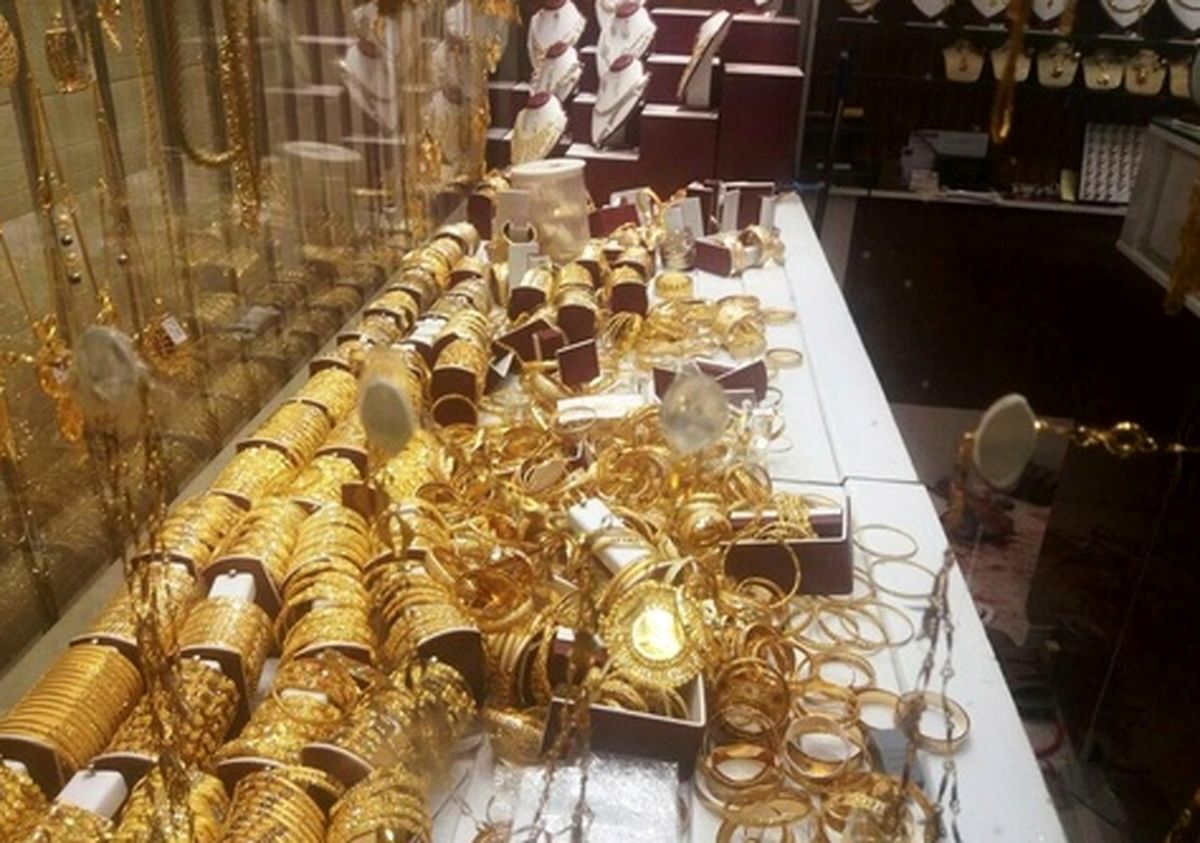 سرقت از طلا فروشی ایرانی در کانادا با بیل!
