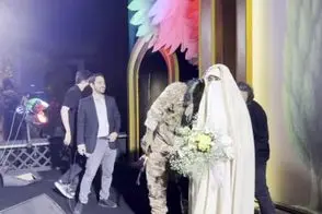 تیراندازی عروس جان‌فدا با کلاشینکف در تجمعات شبانه