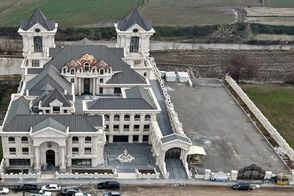 معرفی گران‌ترین ساختمان ایران در آمل با طراحی غیرایرانی