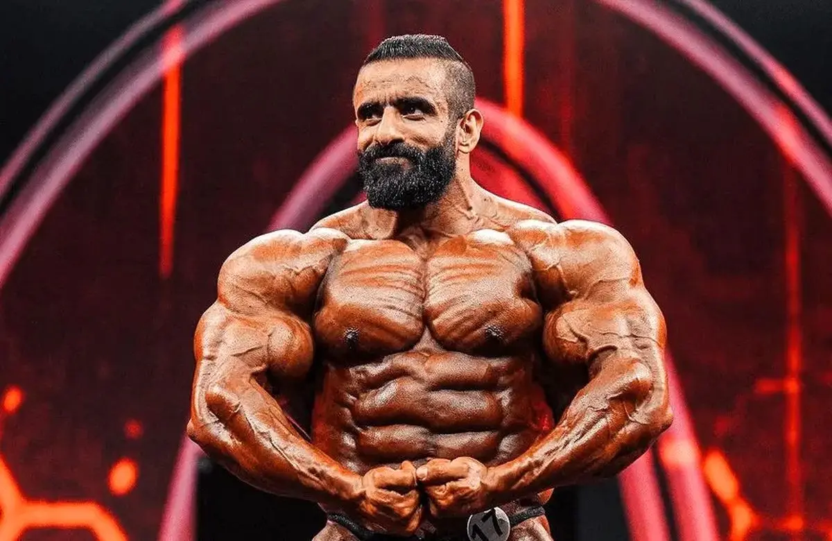 رقص هادی چوپان در تلویزیون حاشیه‌ساز شد