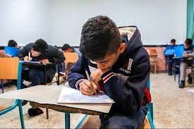 عکس بحث‌برانگیز یک دانش‌آموز از برگه امتحانش
