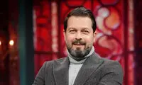 عکس دورهمی پژمان بازغی با چند بازیگر زن در کیش