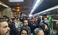 اتفاق اذیت کننده‌ای که در مترو تهران تبدیل به یک عادت شده!
