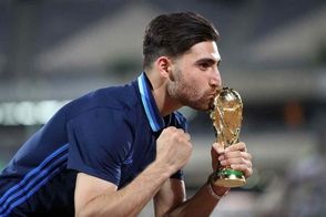 علیرضا جهانبخش از سرمربی تیم جدید خود بزرگتر است!