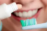 اول مسواک یا اول صبحانه؟ پاسخ دندان‌پزشکان به یک عادت روزانه
