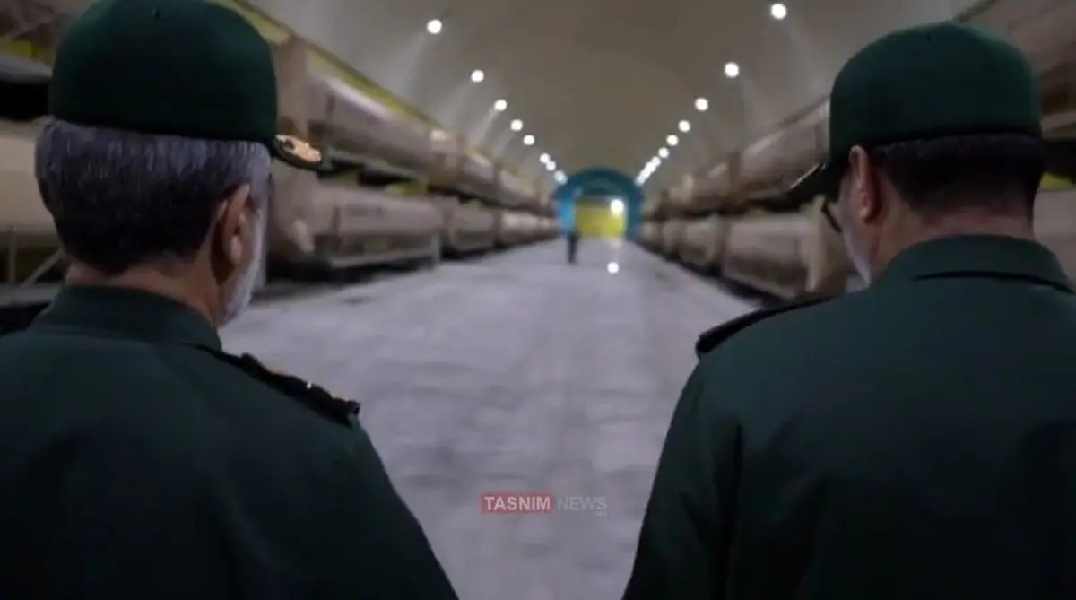 تصاویر بازدید شهیدان حاجی‌زاده و محمود باقری از شهر موشکی