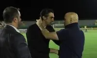 عکس مهم امروز ؛ آغوش آشتی‌جویانه منصوریان