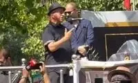 این ویدئو از علیرضا خمسه در تشییع اکبر عبدی وایرال شد