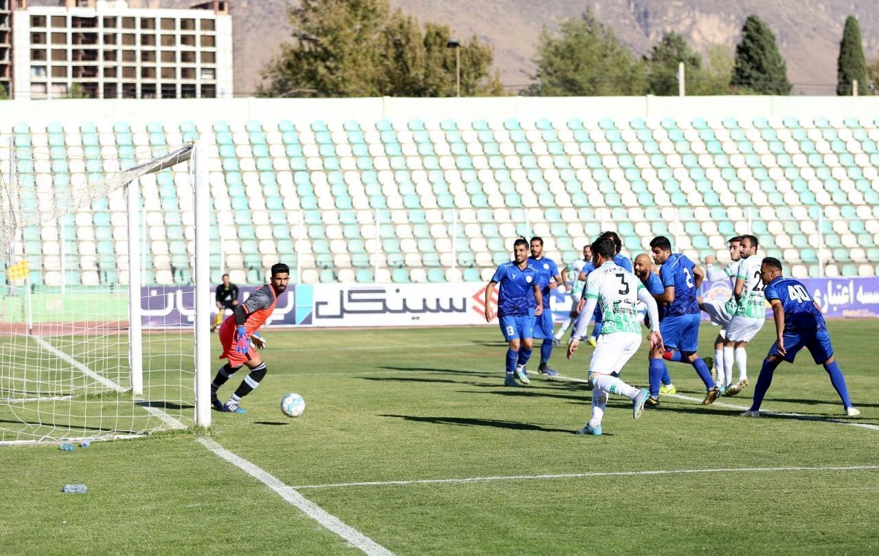 درگیری در فوتبال امیدها؛ دست و دماغ شکسته شد!