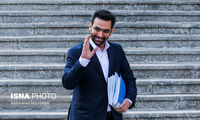 آذری‌جهرمی: به دولت پزشکیان نمره خوب نمی‌دهم