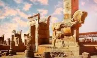 این شهر در ایام نوروز جای سوزن انداختن نیست!
