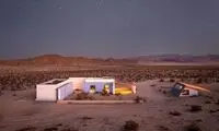 معماری ساده یک «قصر» در بیابان