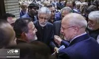حضور یک چهره خبرساز در ختم مادر حداد عادل