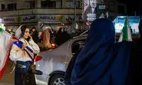 خسته نشدی انقدر مجردی اومدی تجمع؟