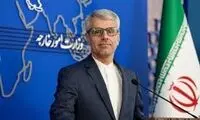 تصاویری از سخنگوی وزارت خارجه در بازی تیم ملی
