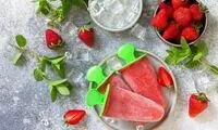 طرز تهیه یخمک توت فرنگی؛ محبوب‌ترین دسر یخی خانگی