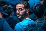 مدافع محبوب گواردیولا با نماز و قرآن استارت می‌زند