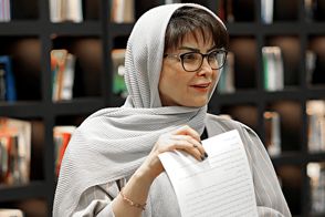 خانم مجری از راز صداوسیما پرده برداشت!
