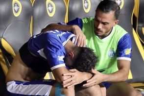 هواداران استقلال، سامان فلاح را غافلگیر کردند