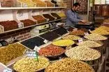 دلنوشته‌ قشنگ و متفاوت روی شیشه یک مغازه‌