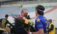 جنگ جذاب گل‌محمدی با یک اسپانیایی