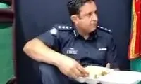 ببینید چه کسانی پای سفره نذری آمده‌اند