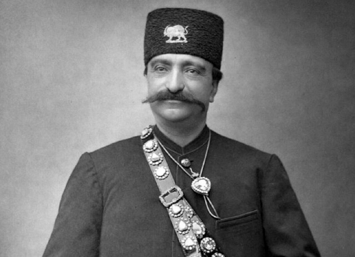   نقاشی جالب ناصرالدین شاه از یکی از زنان حرم‌سرا 