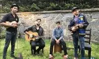 هنرنمایی خواننده خیابانی به زبان لری