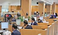 فیش حقوقی یک کارمند بانک با اعداد عجیب و غریب لو رفت