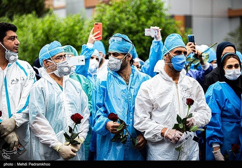 نماینده مجلس: هیچ جای دنیا، پزشک مثل ایران درآمد ندارد!