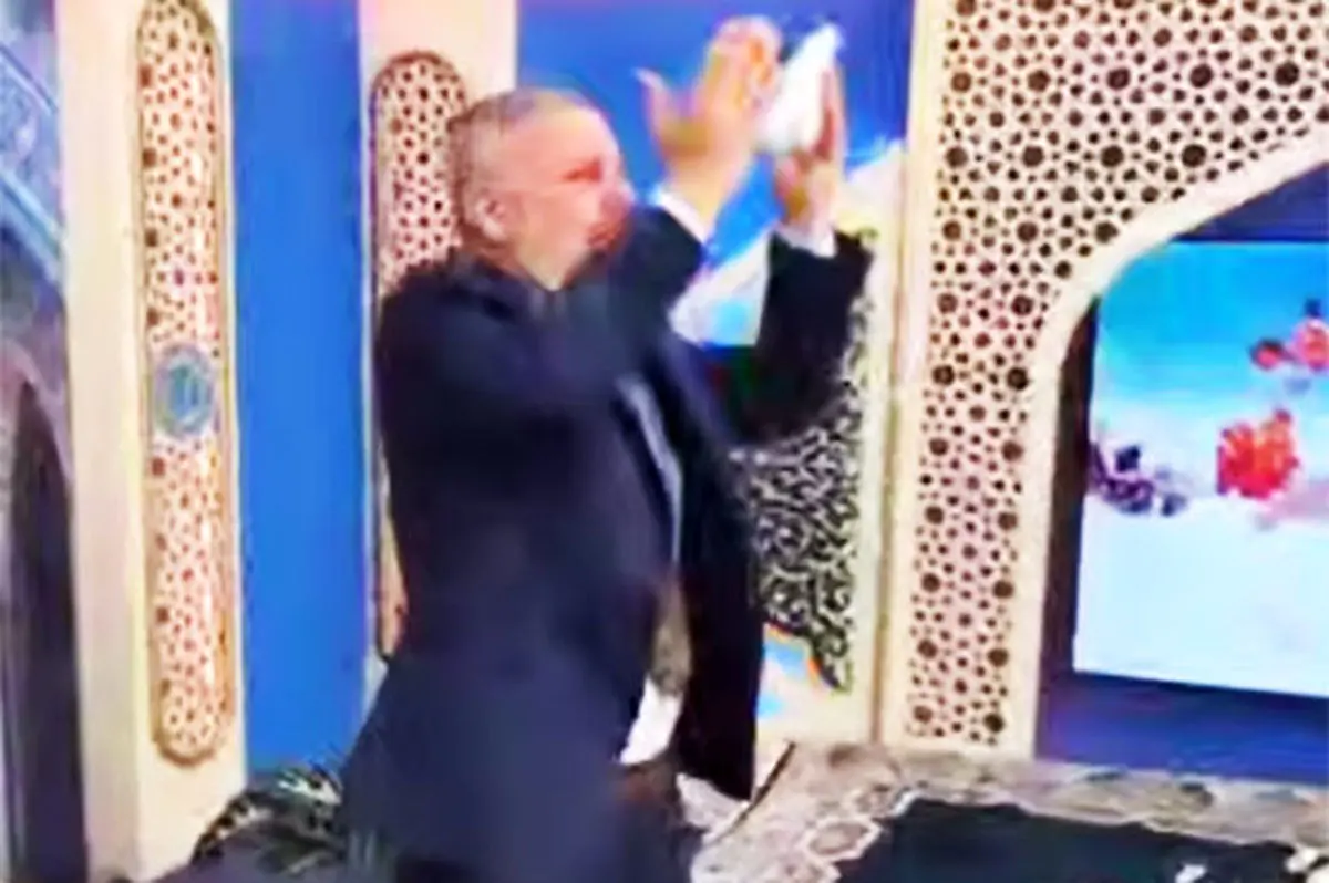 مناجات متفاوت داور کراواتی مسابقه قرآنی جلب‌توجه کرد