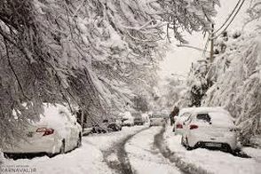 تصاویر جذاب از بارش شبانه برف در تهران