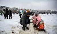لحظات شاد مردم با اولین برف سال ۱۴۰۴