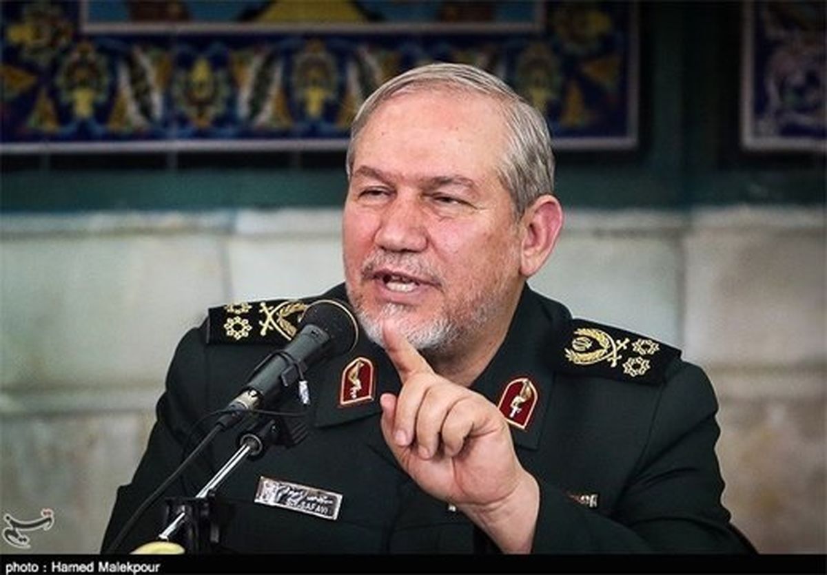 دستیار رهبر انقلاب: هر آن امکان جنگ وجود دارد