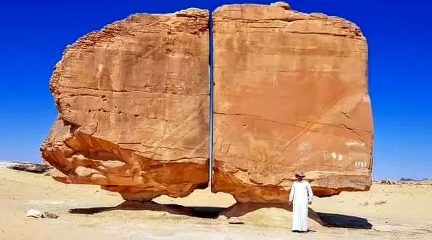 تئوری‌های دانشمندان درباره راز یک صخره باستانی 