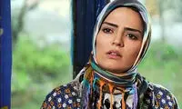 استایل زمستانی بازیگر سریال «از یاد رفته» در یک کافه